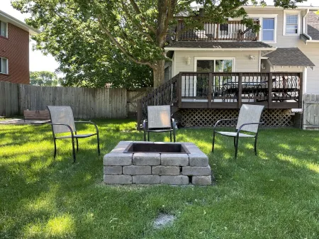 Downtown Waconia Charmer!