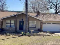 Waterfront house with private dock and boat slip Hotel a Haskell County