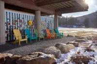 Chalet In West Virginia on the Cacapon River. Sleeps 8