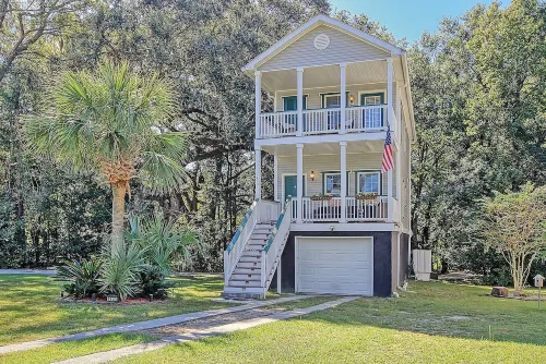 Centrally located to Charleston’s best!