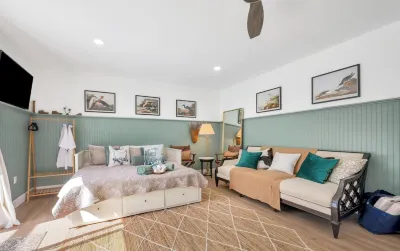 Spacious Family Retreat with Pool Gym Sauna Pickleball and Guest Suite Sleeps 16 Hotels near Shoppes of Pebblebrooke