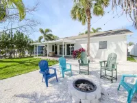 STUNNING TAMPA BAY WATERFRONT RETREAT~Close to airport, beaches, stadium & more!