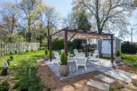 Elegant Middleburg Manor with 3 Bedrooms 2 Baths Farmer’s Delight 주변 호텔