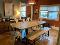 Beautiful, family-friendly home with yard and patio near Tufts, 10 min to Boston