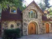 Mankas Barrel Room Cottage located in the hidden gem of Suisun Valley, CA