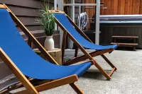 Peaceful Redwood Hideaway - Hot Tub, Hammock, Walk to Russian River and Downtown Hotels in Sonoma County