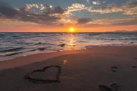 Beach Side Beauty, Fabulous Beaches, and Salt Water Pool!