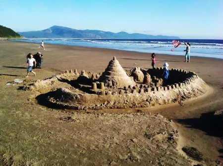 The Blue Rose Cottage - Amazing Views - Direct Beach Access - Pets Allowed Отели в г. Нетартс