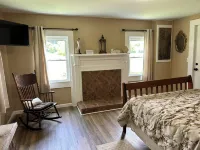 Farmhouse 2 minutes from The New River in Piney Creek, NC