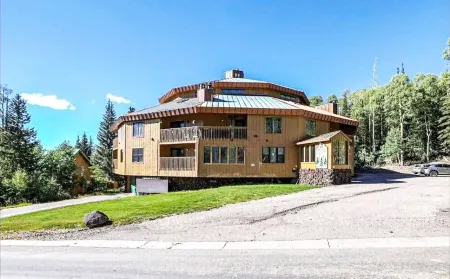 Private BBQ Beautiful & Comfy 1 Bed  on 1st Floor. Отели рядом с достопримечательностью «Брайан Хед Резорт»