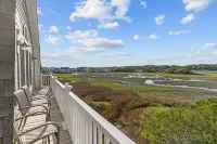 POOL - Waterfront and Dreamy Views - Private Beach Access