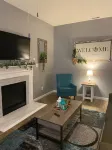 Modern rustic minutes from arena and speedway