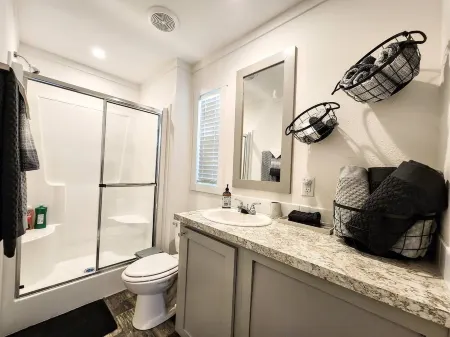 Clearwater Cottage A Отели в г. Пайни