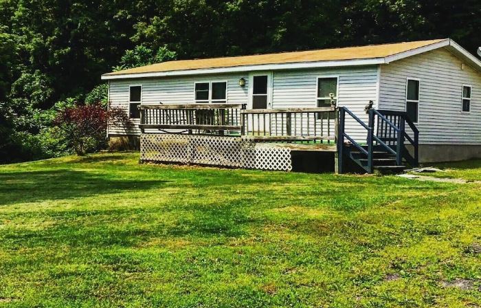 Come and stay at our Catskill Hideaway!<br loading=