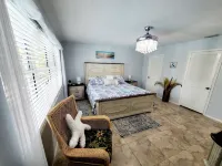 Our Serenity Vacation Home w/ Heated Pool Hotel dekat Port St Lucie Botanical Gardens