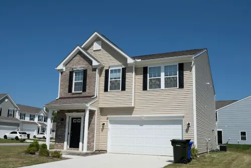 Spacious Palatial 4-bedroom beautiful family-friendly house in Columbus Hotels in Brice