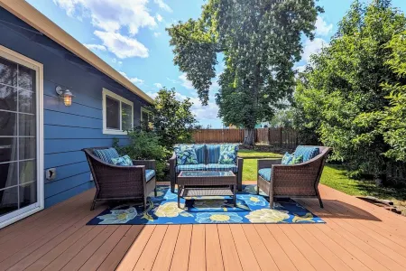 The Apple Tree Cottage ~ a fully remodeled 2 bed / 2 bath home