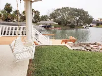 Beautiful Saltwater Canal House