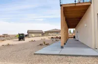 Lake Powell Sunrise Villa by Antelope Canyon with Firepit and Scenic Views