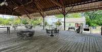 Beautiful Natchez Condo one block from the Mississippi River that offers it all.
