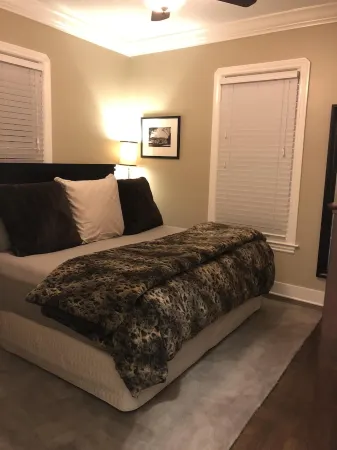 Available * Downtown Napa- Beautifully Remodeled --2Bedroom 2 Bathroom Home