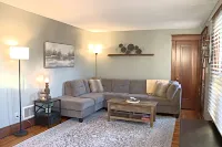 Spacious 2 BR Near Buffalo/Niagara Falls