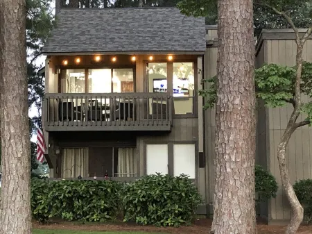 5 STAR. Perfect Location Across from Cradle & PCC Clubhouse