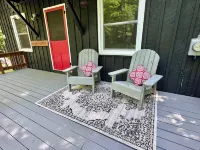 Comfy chalet near town, lake, skiing and hiking