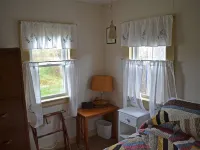 Quiet and Cozy Seaside Cottage with Amazing Sunsets Hotels in Steuben