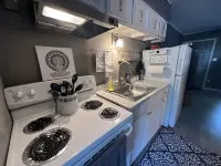 Cozy Court Street #3 Steps from Everything!