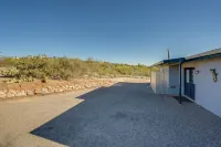 Private 2 Bedroom Mountain View Casita - Completely New in 2017 - Desert Setting