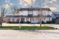 LAKE HEFNER 🎣 SWIMMING POOL 🏊 HOT TUB GAME ROOM 🎱 POOL TABLE 🐶 - Villas