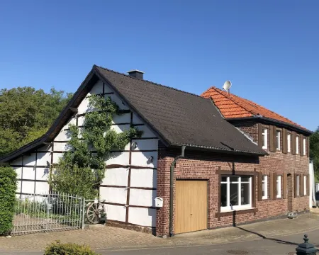 Ferienhaus Am Meinweg directly at the forest in the nature reserve ヴァッセンベルクのホテル