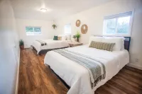 Cozy Guesthouse Close to Parks, 20 min to U of O , 8 min to Airport
