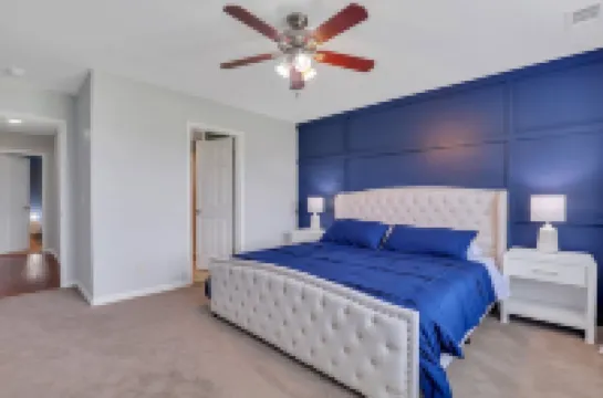 ⭐ Lakeside Family Oasis. 19 minutes to Downtown Savannah! 10 Guest Stay. ⭐