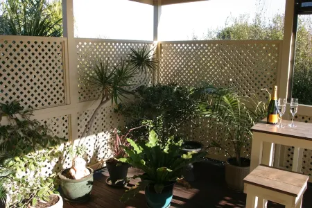 Spoil yourself! Gateway- McLaren Vale wineries, Moana Beach & Onkaparinga Gorge!