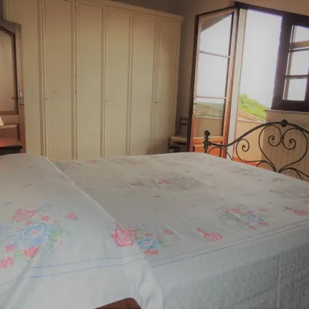 Quite, exclusive apartment, sea view, garden with bbq, equipped terrace