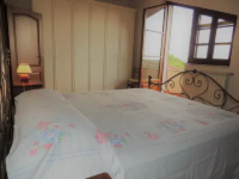 Quite, exclusive apartment, sea view, garden with bbq, equipped terrace