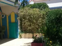 House 100 m from the beach Hotels in Saint-Pierre-d'Oleron