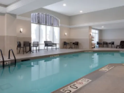 ハンプトン イン バイ ヒルトン ブランプトン トロント ブランプトンのホテル