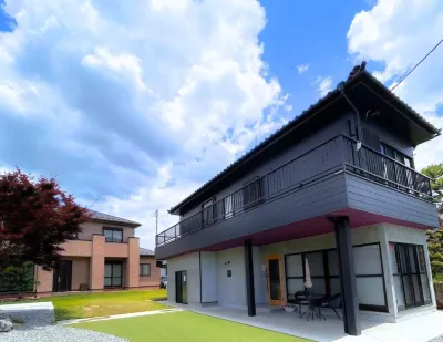 Inn with a View of Fruits Hotels near Ryuta En