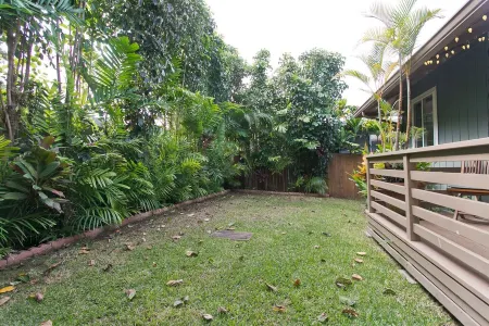 RENOVATED! Short Walk to Beach, Air con. Please inquire about shorter stays! Отели в г. Пупекея