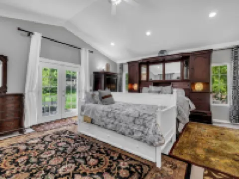 Luxurious Private Estate with Hot Tub. Game Room, Grand Piano- Near Ski Resort ホラデイのホテル