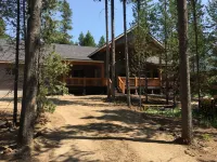 Moose Tracks Inn: Family Friendly and Wheelchair Accessible.
