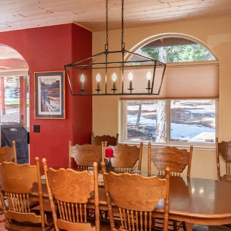 Charming Dog-Friendly Lake Tahoe Cabin – Hot Tub, Pool Table & Walk to Beach