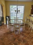 Cozy Eagle Creek retreat