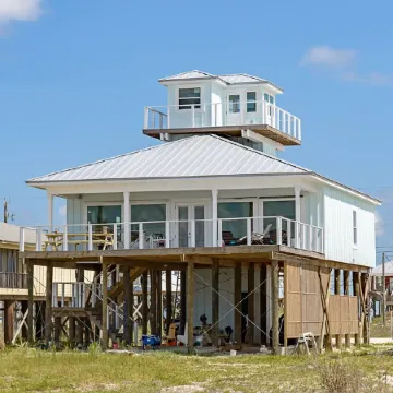 Beachfront Bay and Gulf , Lookout and Pier , Crab Traps , Fishin Poles !!
