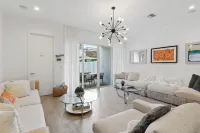 Poolside Sanctuary 4B/4B