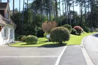 Located in the heart of a pine forest in a very quiet and green location. فنادق في Neufchatel-Hardelot