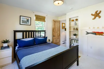 Large and updated and condo close to the center of town with 2 car parking!